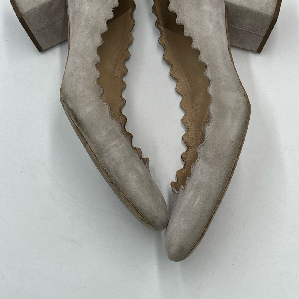Chloe Light Grey Suede Lauren Scallop Trim Block Heel Pumps Sz 38/US 7 - Picture 10 of 15